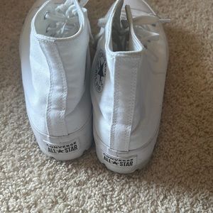 Women’s white Converse size 11